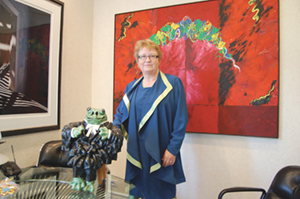 In 1975, with a background in applied chemistry and a law degree from the University of Toronto, art didn’t feature highly in the life of newly called lawyer E.M. (Yeti) Agnew.